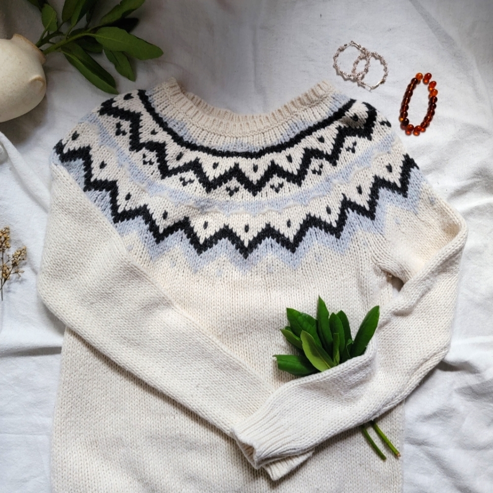 LOFT Crewneck Sweater Size Medium